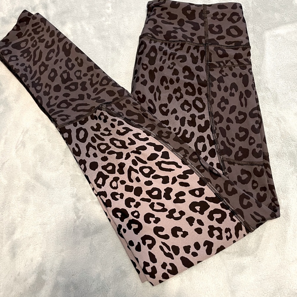 Victoria Sport Athletic Legging Size Large